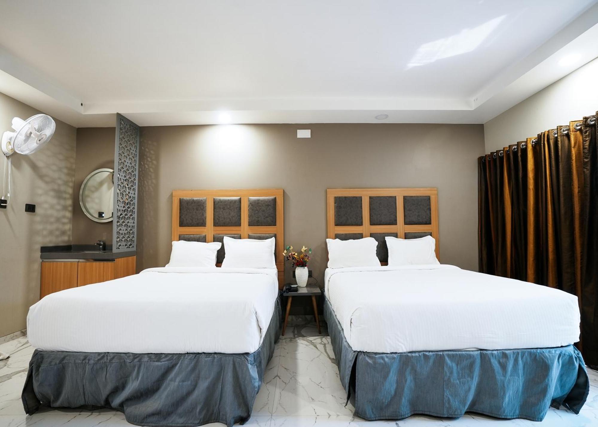 Rupis Resort Near Udaipur Airport Dabok Exterior foto